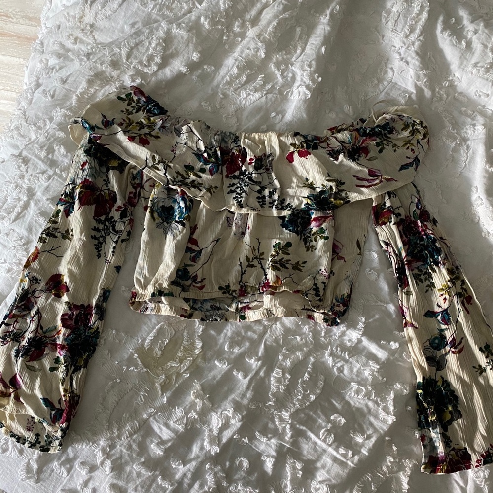 long sleeve crop top